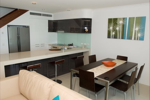 At Marina Shores - Hervey Bay Accommodation 2