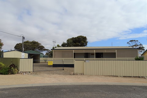 Balgowan Retreat - Hervey Bay Accommodation 0