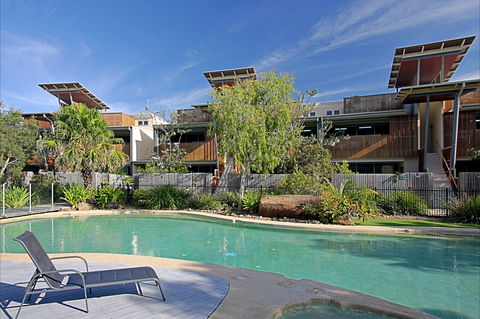 Beach Villa 17, East On Byron - Hervey Bay Accommodation 1