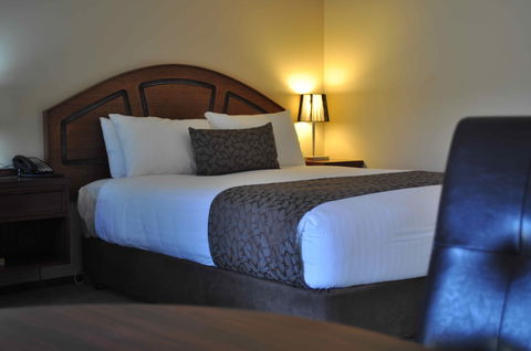 Bell Tower Inn - Hervey Bay Accommodation 2