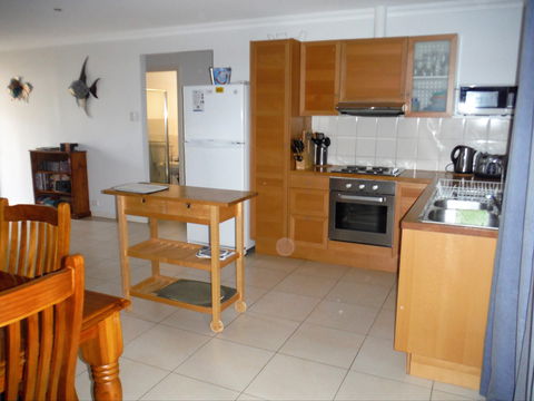 Bowsprit - Hervey Bay Accommodation 0