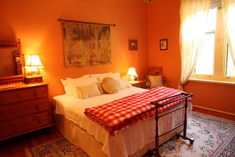 Buxton Manor - Garden And Loft Apartment - Hervey Bay Accommodation 1
