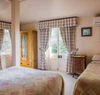 Capers Cottage - Hervey Bay Accommodation