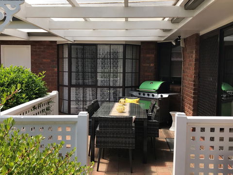Citrus House Warrnambool - Tourism Hervey Bay 0