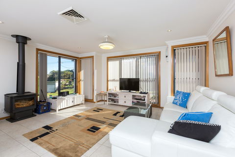 Coastal Haven At Gerroa - Hervey Bay Accommodation 1