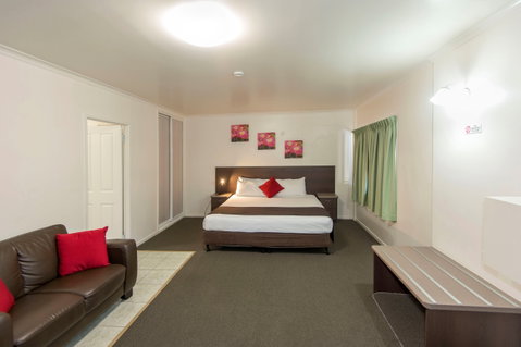 Coral Sands Motel - Hervey Bay Accommodation 1