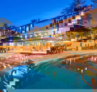 Cottesloe Beach Chalets - Hervey Bay Accommodation