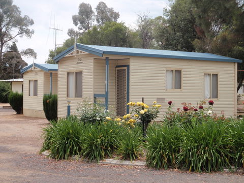 Cowra Holiday Park - Hervey Bay Accommodation 0