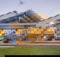 Dave's Digs - Hervey Bay Accommodation