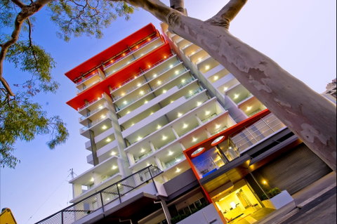 Edge Apartment Hotel - Hervey Bay Accommodation 1