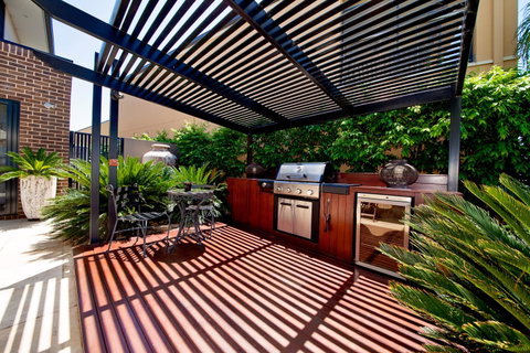 Edgewater Mulwala - Hervey Bay Accommodation 2
