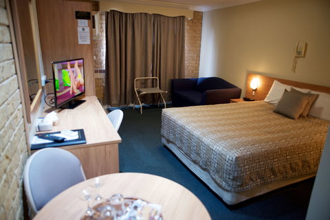 Forest Lodge Motor Inn And Restaurant - Hervey Bay Accommodation 2