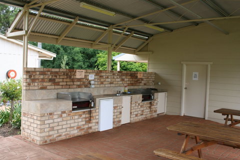 Fossickers' Tourist Park - Tourism Hervey Bay 1