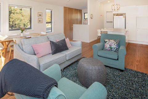 Grasmere Chalet - Hervey Bay Accommodation 1