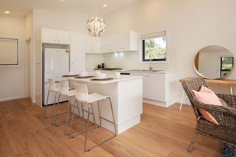 Grasmere Chalet - Hervey Bay Accommodation 2