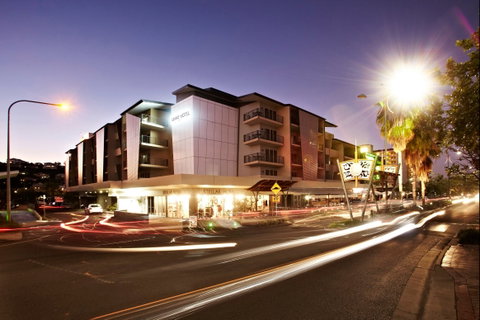 Grand Hotel And Apartments Townsville - Hervey Bay Accommodation 0