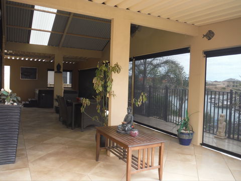 Happy Gilmore - Hervey Bay Accommodation 1