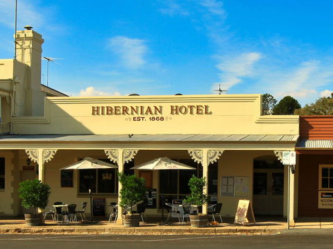 Hibernian Hotel Apartments - Hervey Bay Accommodation 0