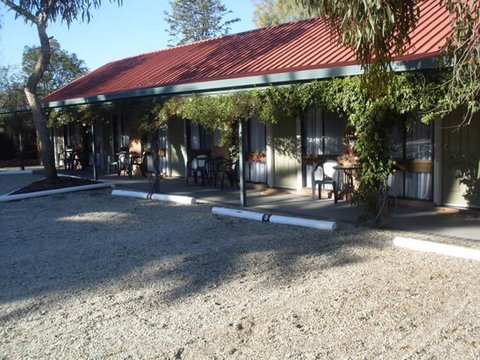 Jolly Swagman Holbrook Motor Inn - Hervey Bay Accommodation 0