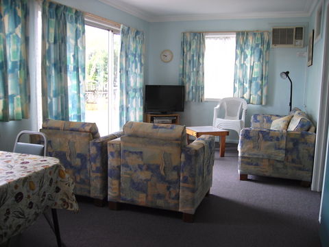 Lisianna Holiday Apartments - Hervey Bay Accommodation 1