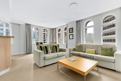 Manor Apartment Hotel - Hervey Bay Accommodation 2