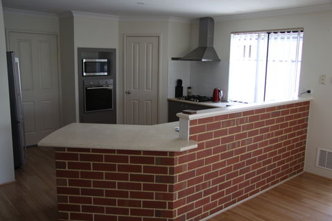 Mandurah Golf Links Retreat - Tourism Hervey Bay 1