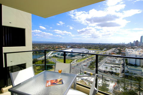 Mantra Broadbeach On The Park - Hervey Bay Accommodation 2