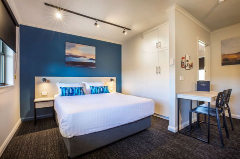 Nightcap At Riverside Hotel Motel - Tourism Hervey Bay 1