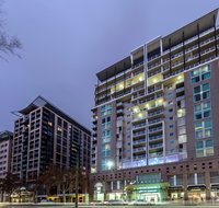 Oaks Adelaide Embassy Suites - Hervey Bay Accommodation