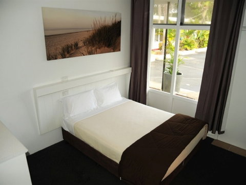 Park Beach Hotel Motel - Hervey Bay Accommodation 1