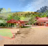 Pine Crest - Hervey Bay Accommodation