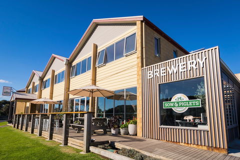 Port Campbell Hostel And Brewpub - Hervey Bay Accommodation 0
