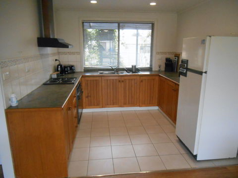Roshy's Retreat - Hervey Bay Accommodation 1
