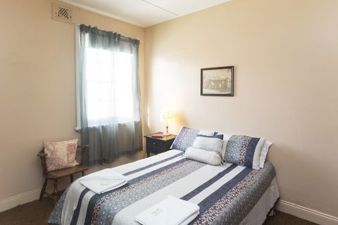 Southern Railway Hotel - Hervey Bay Accommodation 2