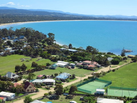 Swansea Cottages & Motel Suites - Hervey Bay Accommodation 0