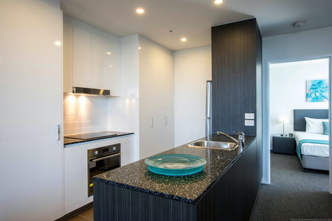 Synergy  Broadbeach - Hervey Bay Accommodation 2