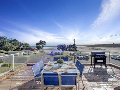 The Rotunda At Gerroa - Hervey Bay Accommodation 0