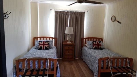 The Wattle Lodge - Hervey Bay Accommodation 2
