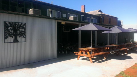 The Port Of Bourke Hotel - Hervey Bay Accommodation 1