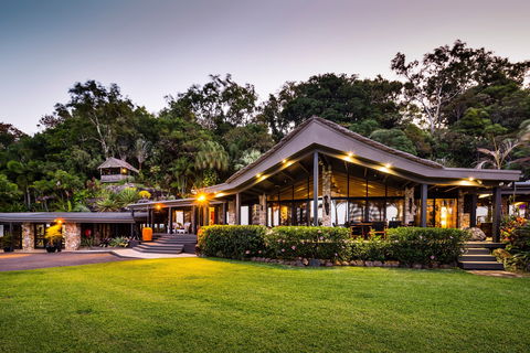 Trinity Beach Palace - Hervey Bay Accommodation 1