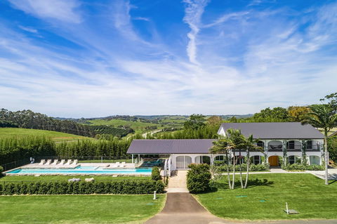 Villa St Helena - Hervey Bay Accommodation 2