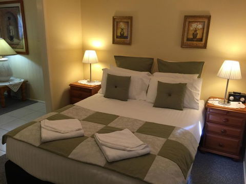 Curtis Falls Mountain Retreat - Hervey Bay Accommodation 8