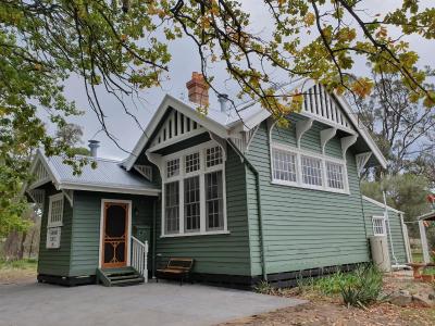Old School Bed And Breakfast - Tourism Hervey Bay 5