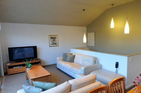 The Victoria Port Fairy - Hervey Bay Accommodation 4