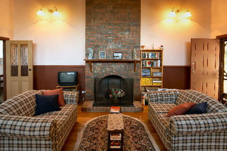 Old School Bed And Breakfast - Tourism Hervey Bay 1