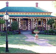 Tara House Bed and Breakfast