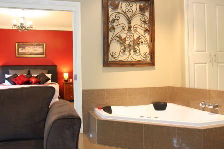 3 Kings B & B - Hervey Bay Accommodation 3