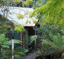 Eagle Hammer Cottages - Hervey Bay Accommodation 1