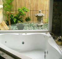 The Gatehouse at Villa Raedward - Hervey Bay Accommodation