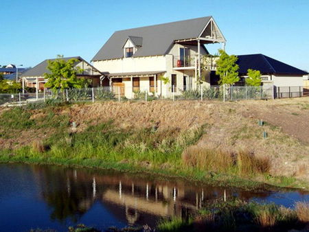 Tessenna Villa - Hervey Bay Accommodation 0